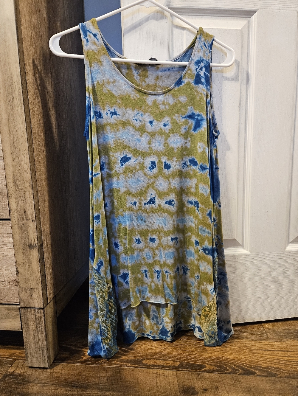 Sleeveless Tie-Dye Asymmetrical Tank Top - Blue & Olive